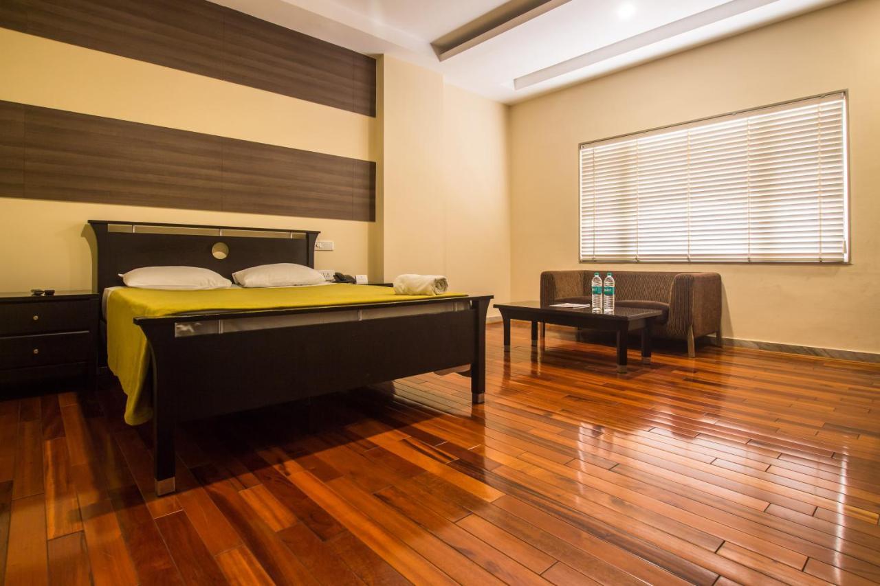 Siesta Star T. Nagar Otel Chennai Dış mekan fotoğraf